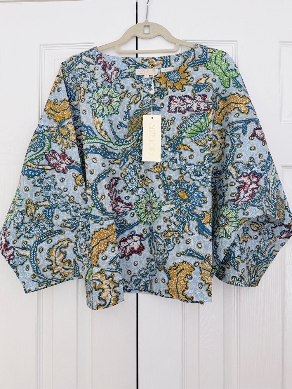 Suzi Kondi Blue Floral Paisley Print Top size S Oversize Resort Wear